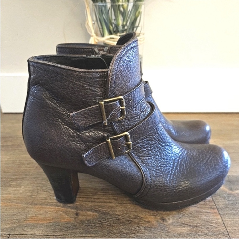 Chie Mihara boots size 7.5 dark brown leather heeled ankle 3" heels